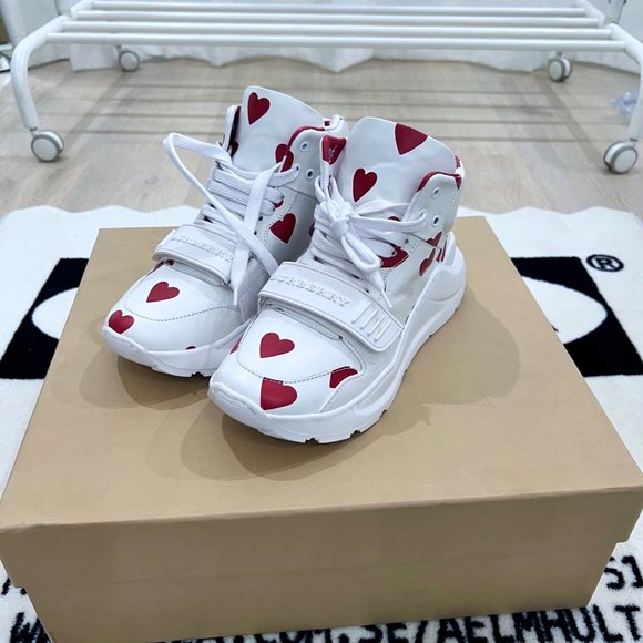 Burberry White Regis All Over Hearts Print High-top Leather Sneakers size EU 36 - Picture 1 of 6